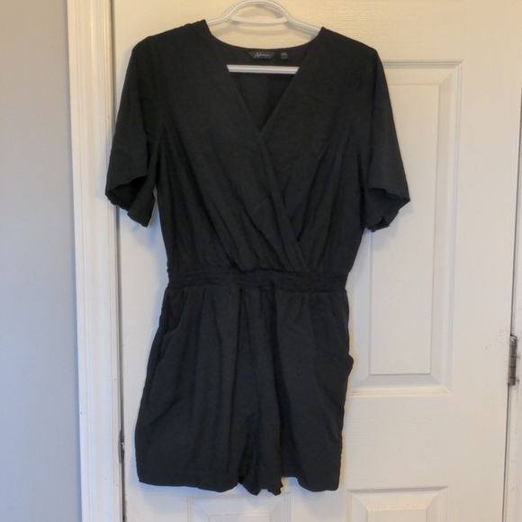 Women's LG petite black romper - Picture 4 of 5